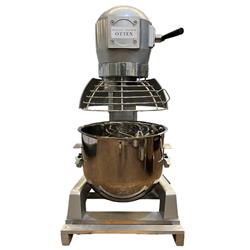 Batidora Amasadora Industrial Profesional Otten 20 Lts B20b Plateado 50 Hz X 60 Hz