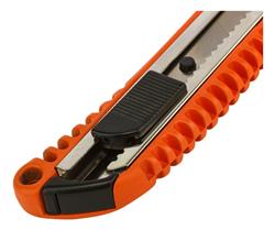 Cutter Retractil Black Decker Hoja 18mm Plastico B
